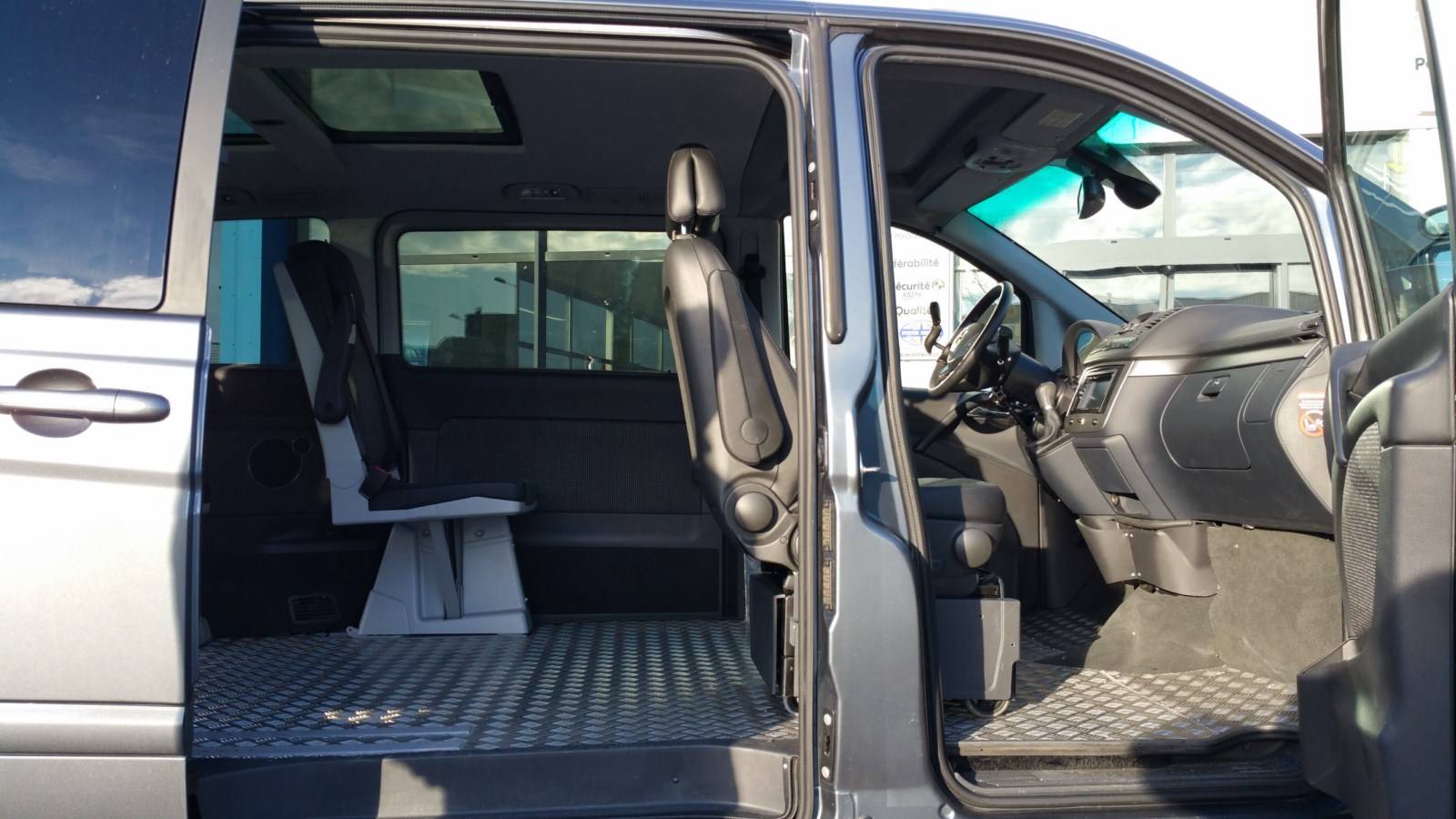 siège passager sur roulettes