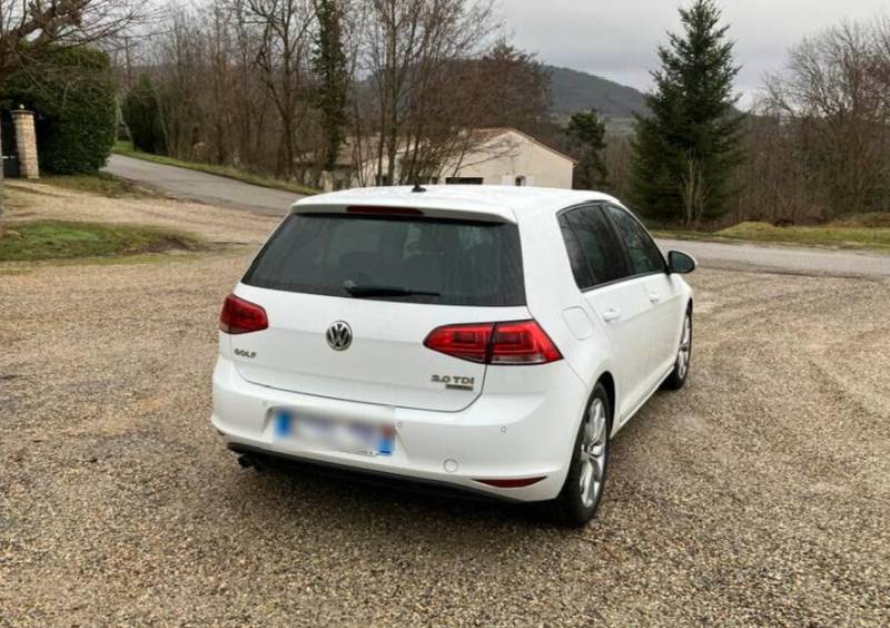 À VENDRE : Volkswagen Golf VII 2.0 TDI 150 DSG6 – Finition Carat