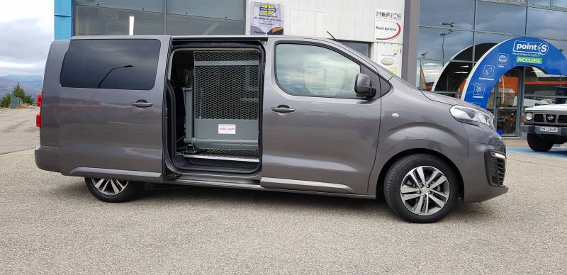 Siège Pivotant Turny 6-Way et Système Élévateur sur Peugeot Traveller