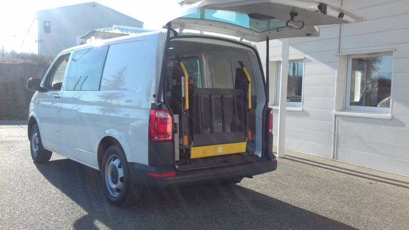 A VENDRE TRANSPORTER VOLKSWAGEN EQUIPE HAYON ARRIERE