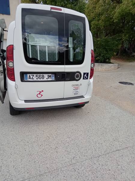 ACHETER VEHICULE AMENAGE TPMR RHONE ALPES