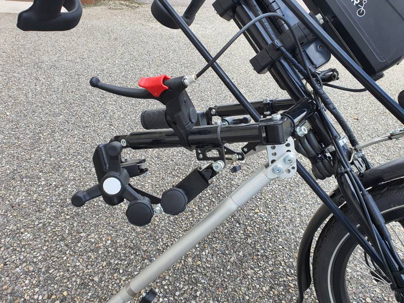 À VENDRE :  Handbike Stricker Hybride Smart Tétra | Occasion adapté tétraplégique