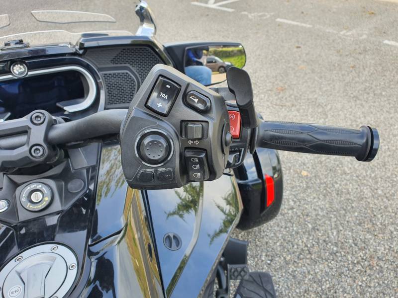 Déport de commodos Can-Am : Kit de transfert gauche vers la droite