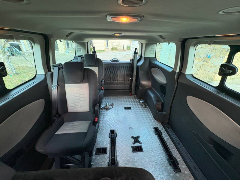 À VENDRE : Ford Tourneo Custom L1 H1 TPMR – 2014 – 194 864 km – Diesel – Bleu – 18 990 €