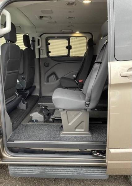 VEHICULE VENDU -  FORD GRAND TOURNEO CUSTOM 2.0 TDCI A PROXIMITE DE LYON ET SAINT ETIENNE