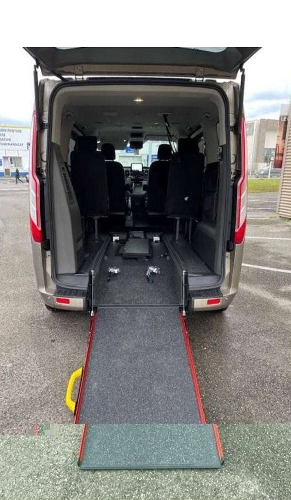 VEHICULE VENDU -  FORD GRAND TOURNEO CUSTOM 2.0 TDCI A PROXIMITE DE LYON ET SAINT ETIENNE