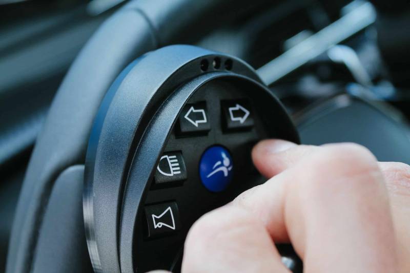 Boule au volant pour commandes électroniques
