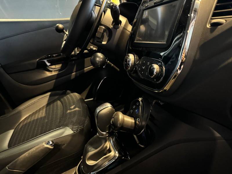 Aménagement cercle sous volant