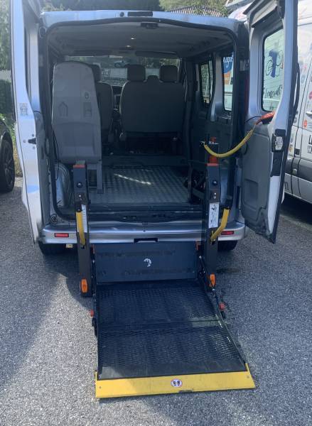 VEHICULE VENDU RENAULT TRAFIC  (aménagé TPMR)