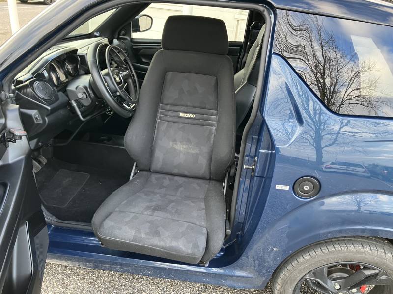 Location Voiture Sans Permis Ligier : La Mobilité Inclusive pour Tous (PMR & Valides)