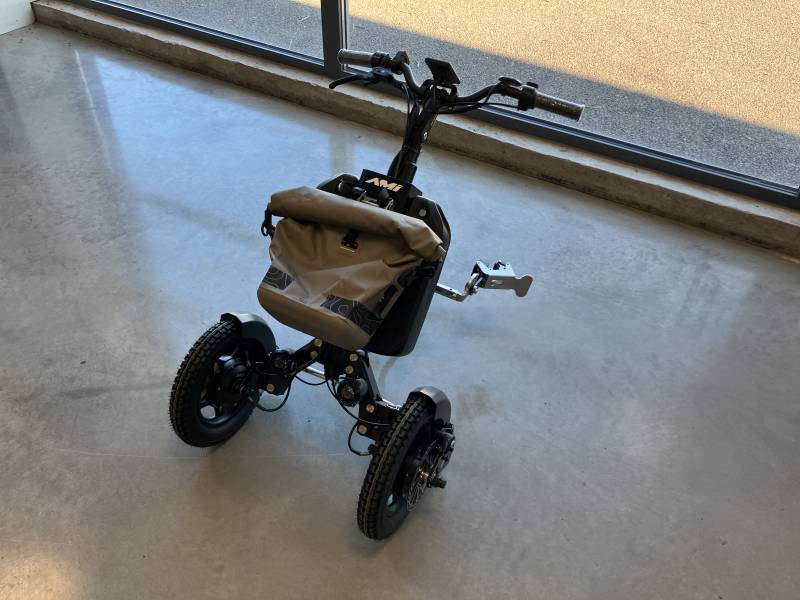 SIROCCO AMI Voyageur : La 3ème roue motorisée tout-terrain chez Handi Drive