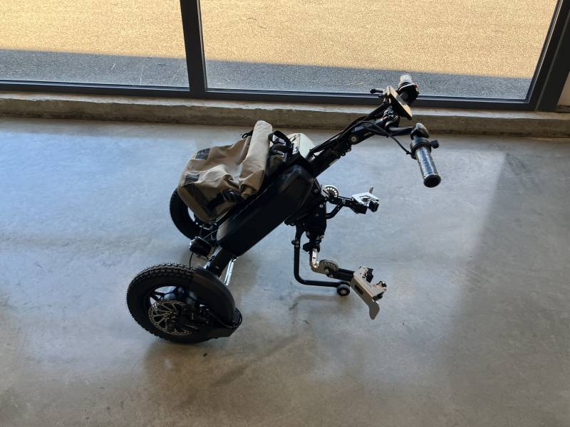 SIROCCO AMI Voyageur : La 3ème roue motorisée tout-terrain chez Handi Drive