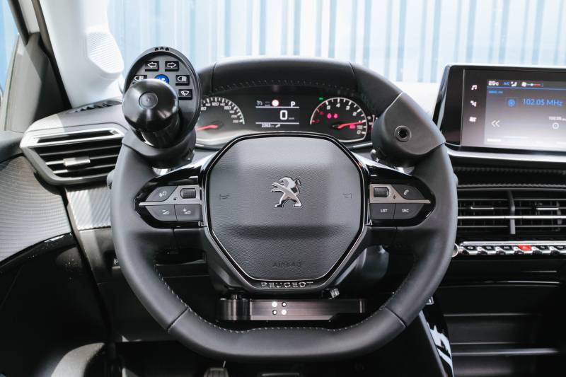 Boule au volant pour voiture adaptée aux handicapés