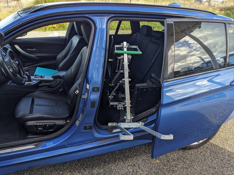 VENDU : BMW 330D X-DRIVE TOURING FINITION M SPORT (aménagé conduite)