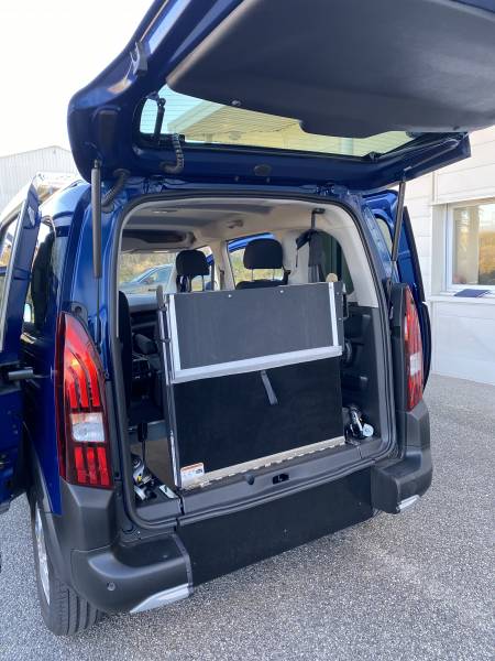 PEUGEOT Rifter 1.2 PureTech 130ch S&S Long Allure Pack EAT8 (5 portes) - 1 000 km